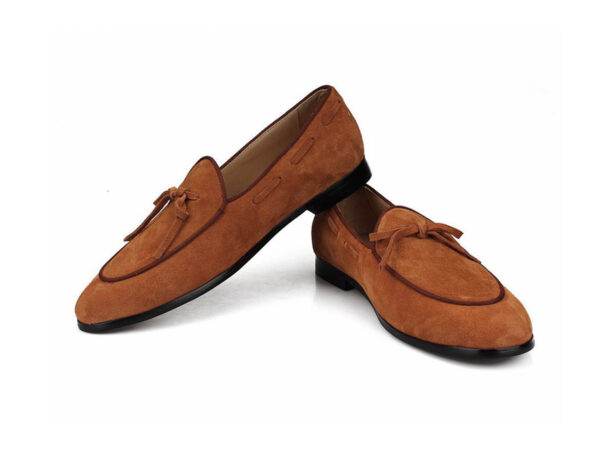 Wolven Handmade Men's Bow Tan Loafers - Image 3