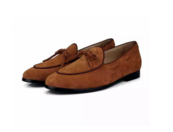 Wolven Handmade Men's Bow Tan Loafers - Image 4