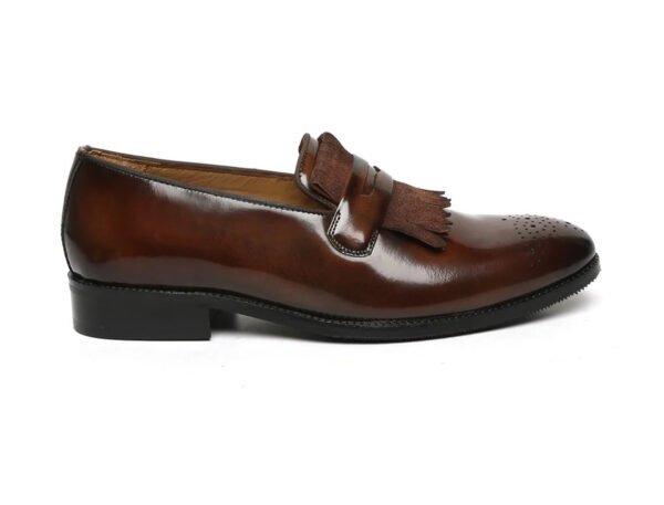 Wolven Handcrafted Men's Nolan Tan Brushoff Leather Loafers with Rubber Sole - Image 3